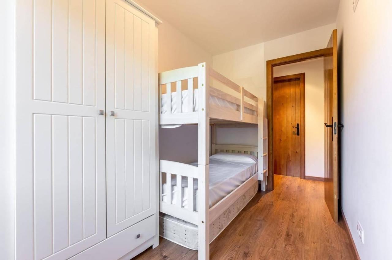 Apartamentsaloriaburg Farrera Exterior foto